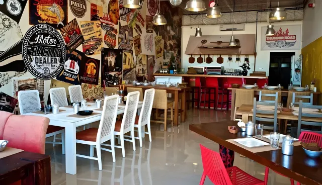 Thunder Road Italian Restaurant, Al Riffa: A Local's Dining Guide